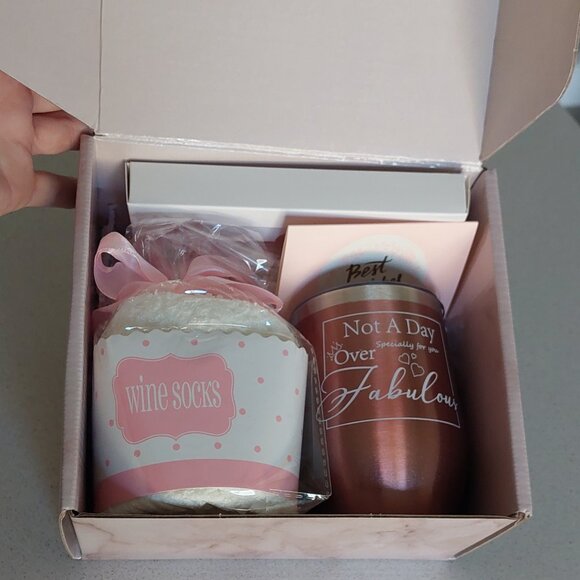 NEW "Not A Day Over Fabulous" Boxed Gift Set - Picture 2 of 11